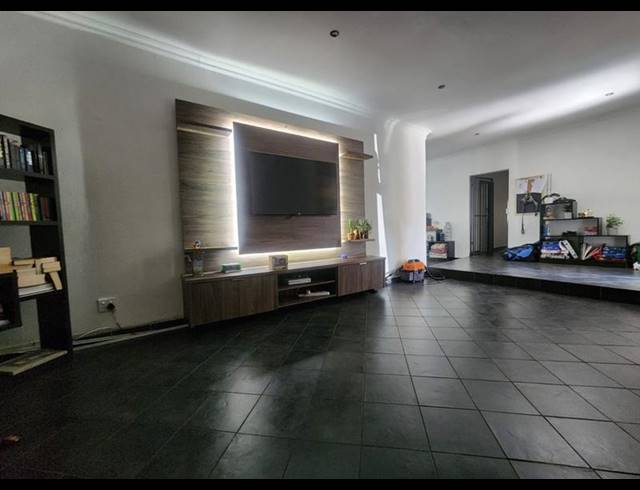 4 BEDROOM HOUSE FOR SALE IN LAMBTON